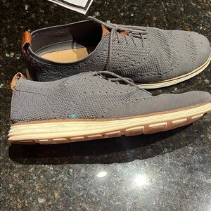 Mens Cole Haan gray lightweight shoes. Size 12